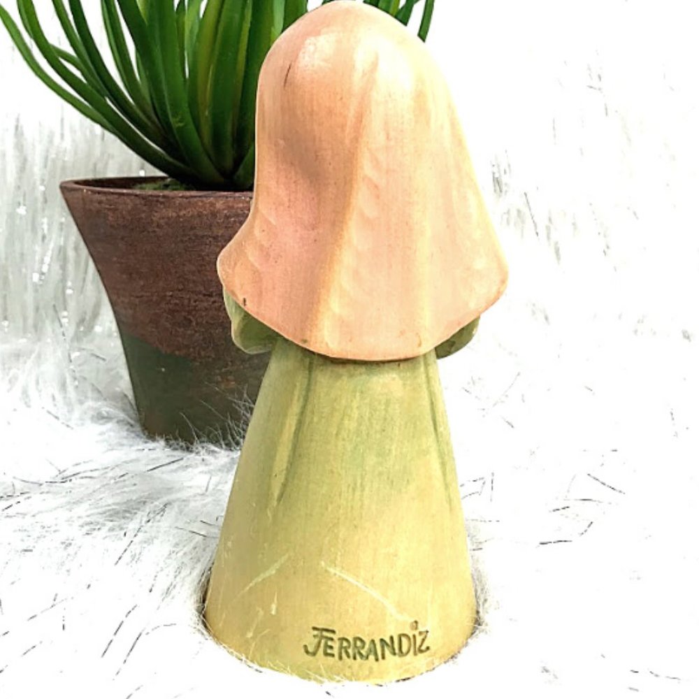 Vintage Anri Italian Wood Carved "Girl with Dove" - Picture 6 of 14